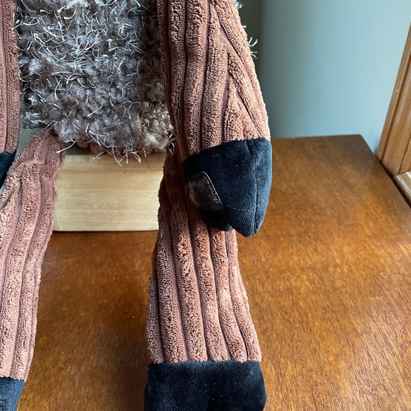 Suzie The Sloth Scentsy Buddy 10th Anniversary 18" Retired w/ Scent Pack Plush - Picture 10 of 12